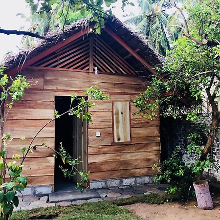 Lemon Tree Hostel Baie d'Arugam Extérieur photo